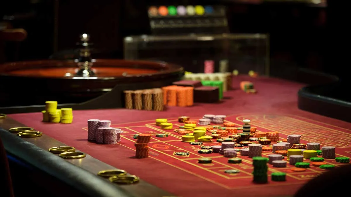 Cách Chơi Roulette: Từ A-Z 2025 + Chiến Thuật, Kinh Nghiệm Cho Người Mới!
